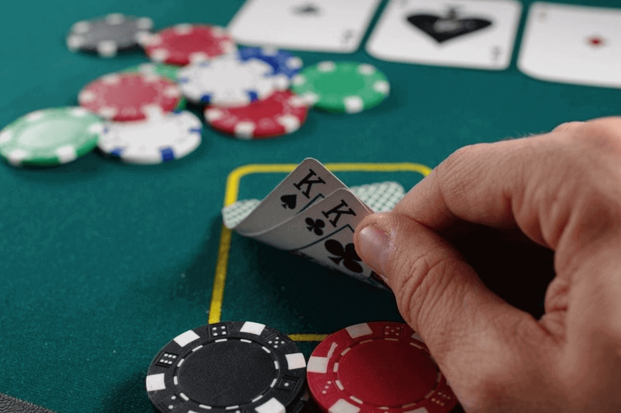 Khám phá thế giới game bài online với nhiều trò chơi game bài online hấp dẫn năm 2024